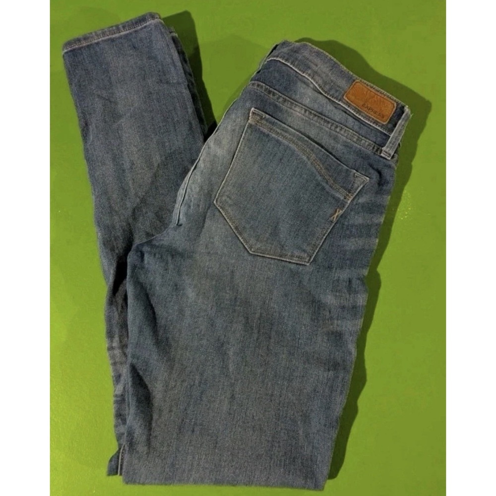 Express Jeans Women's Size 6 Legging Fit Stretch Mid‎ Rise Denim Whisker Fade
